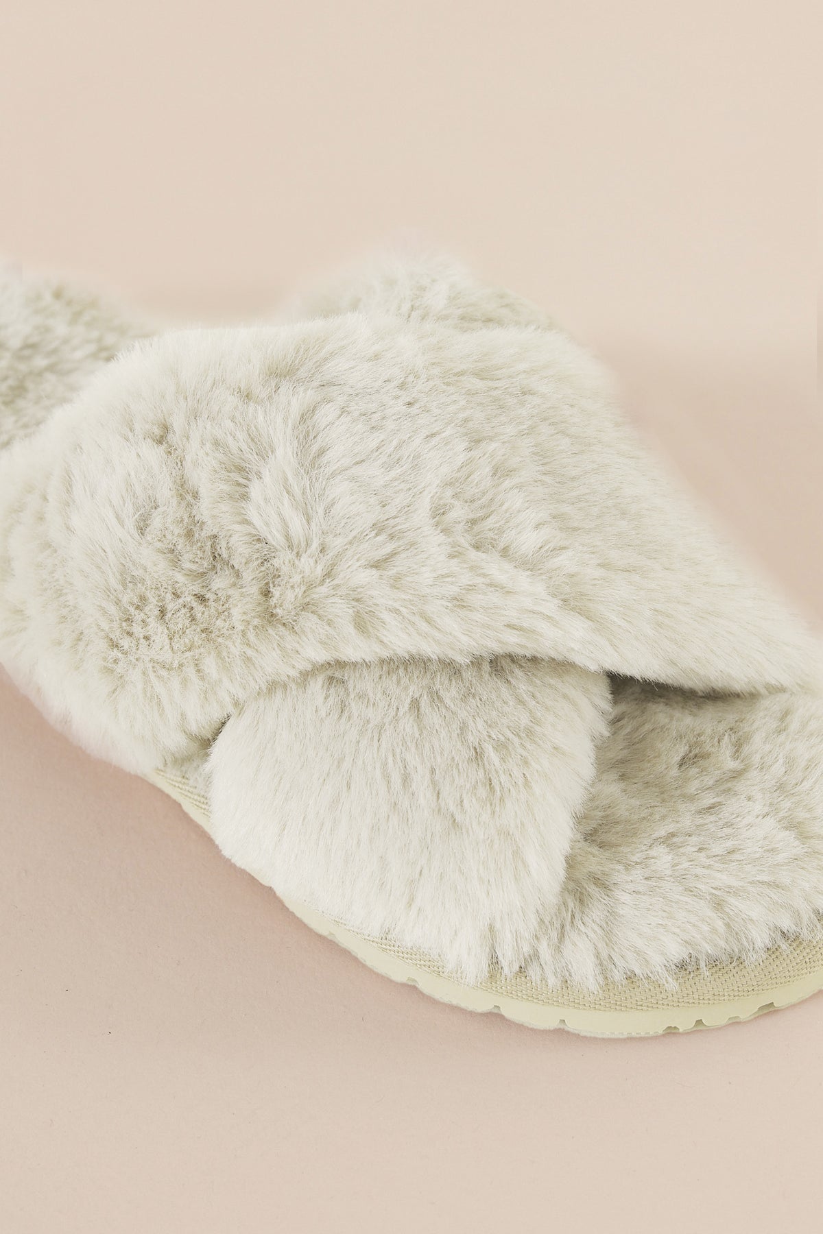 Gingerlilly Milan Plush Slipper - Ivory - Detail