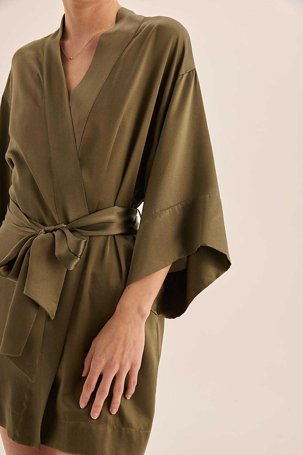 Diamond Pure Silk Olive Short Robe - Gingerlilly Sleepwear